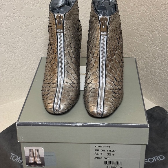 Tom Ford Python Booties Silver metallic ankle boots zip zipper 39.5 US 9.5 - Picture 15 of 16